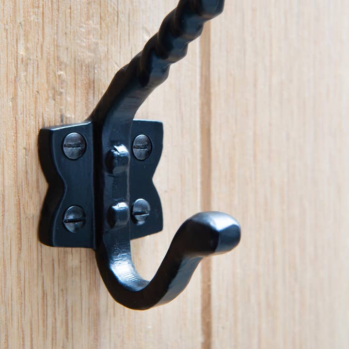 Rinkit Ltd – wholesale Wall hook – Twisted Scroll Hat & Coat Hook - W40mm x H125mm - Black2