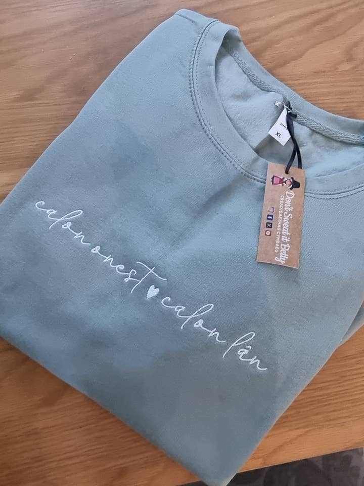 Calon Lân embroidered sweatshirt for wholesale by Don't Sweat it Betty