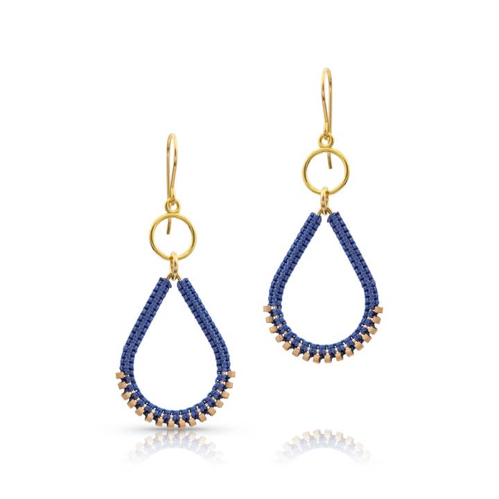 Boucles d'oreilles estivales en macramé en forme de larme pour la vente par Emma Louise LLC