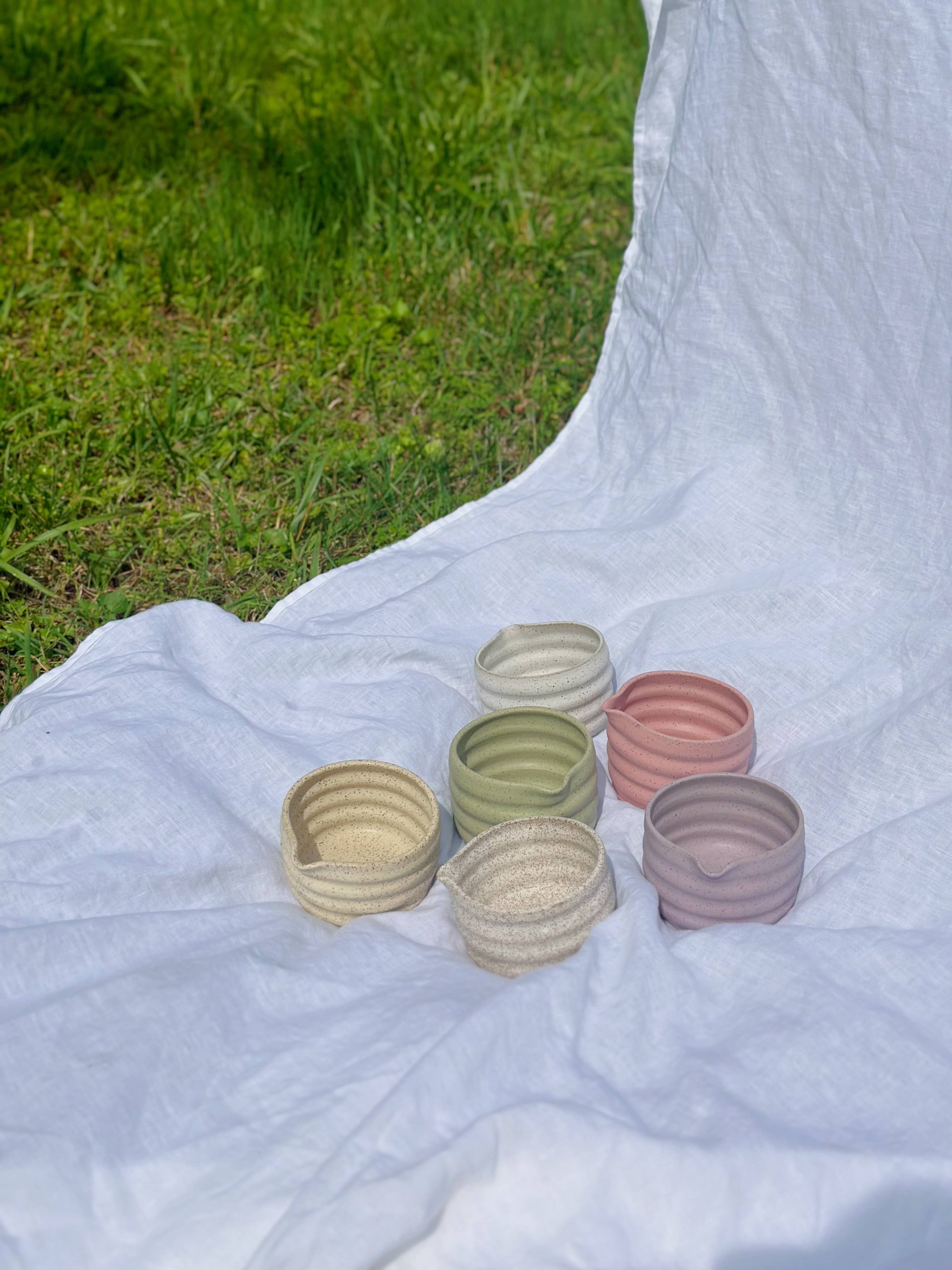 Pepper Stone Ceramics – Engroshandel Skål – Matcha skål i hånddrejet stentøj med tud13