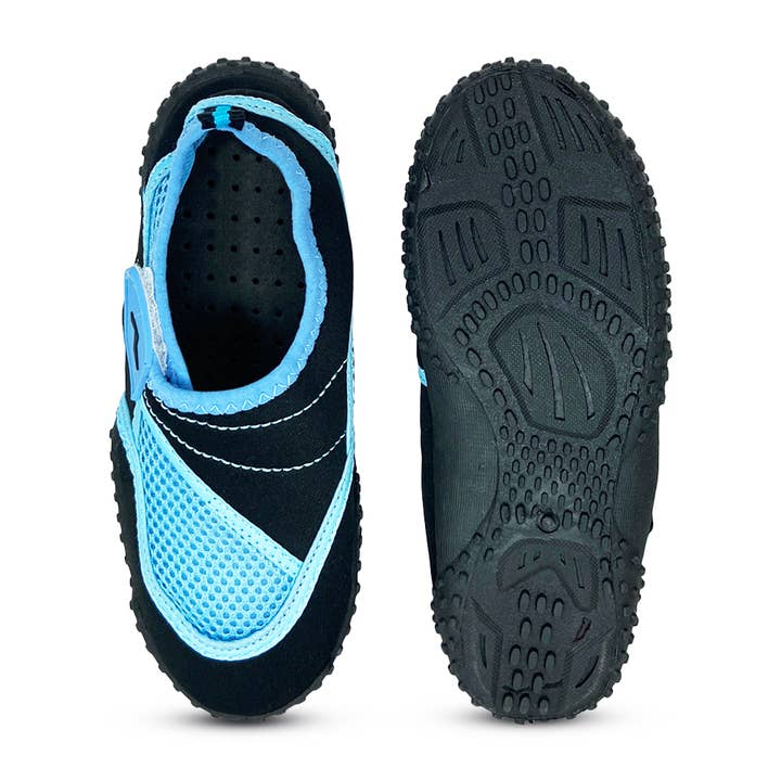 Chaussures aquatiques Norty pour fille Aqua Socks 42294 Noir/Bleu Clair pour la vente par Eastern Off Price