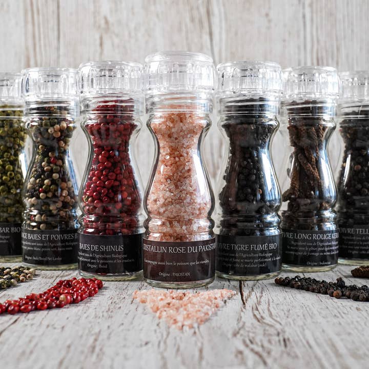 Peperoni biologici dal mondo per la vendita all'ingrosso da parte di Coffret Bio/ Säho