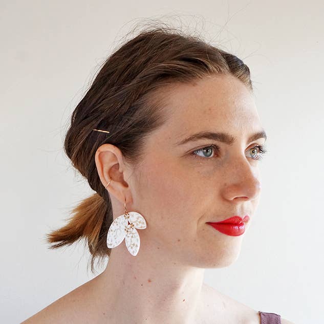 Dreifache Marquise-Ohrringe für den Großhandel von Material+Movement