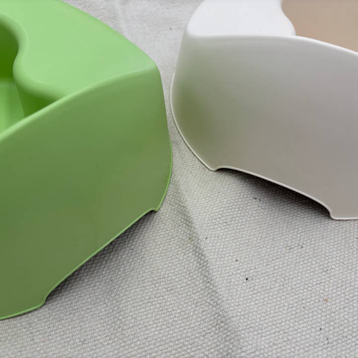 Ecopitchoun - Wholesale Potty Training Chair - Ecopitchoun anatomical potty for babies from 8 months apple green6