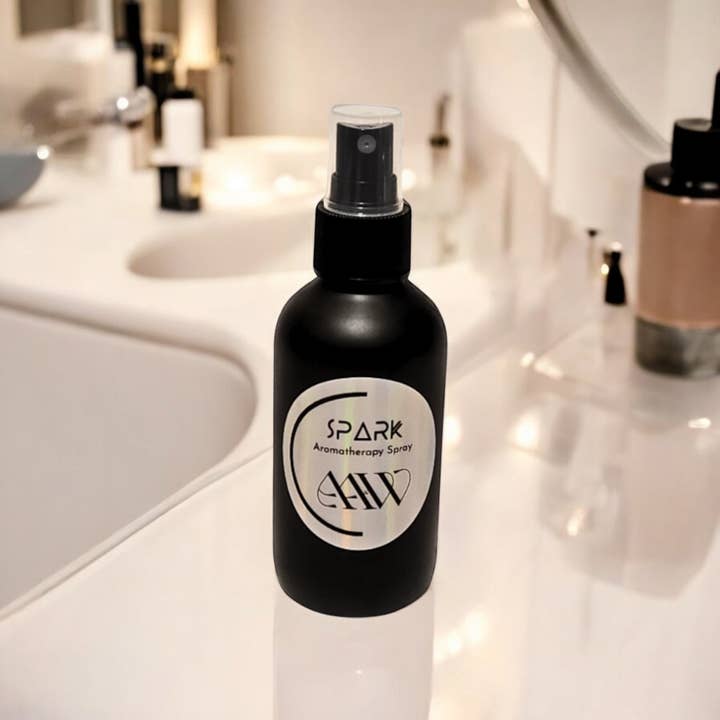 Spray per il viso e per la casa all'aromaterapia Spark per la vendita all'ingrosso da parte di Artisan Aromatherapy & Wellness