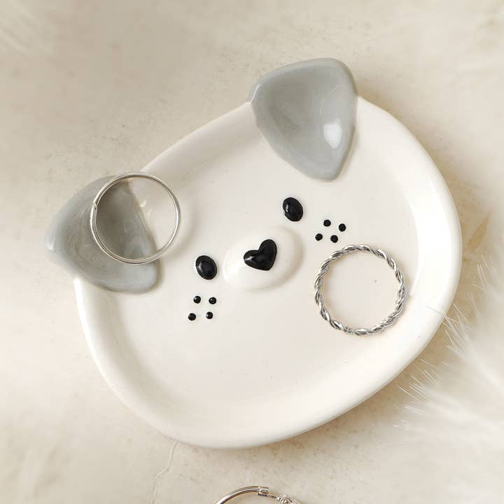 Plat à anneaux pour chien Send With Love dans une boîte cadeau pour la vente par CGB Giftware