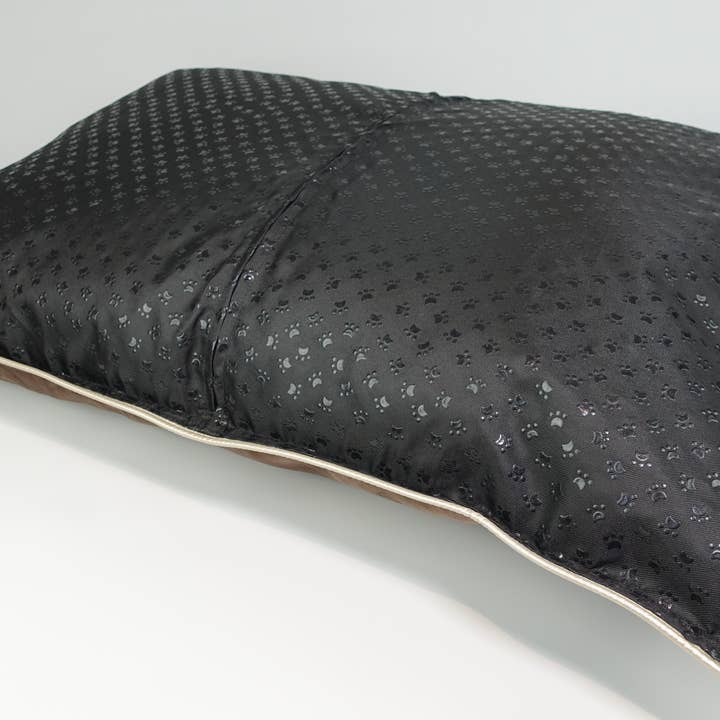 Hillfoot & Paws - Wholesale Pet Bed - Dog - Scuff Tough Handmade Dog Bed - Smooth Mocha