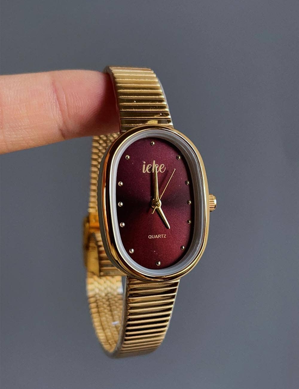 Dipped Shop - Wholesale Wrist Watch - Women's - Minimalist Geometric Dail Stainless Steel Watch DP25E4403