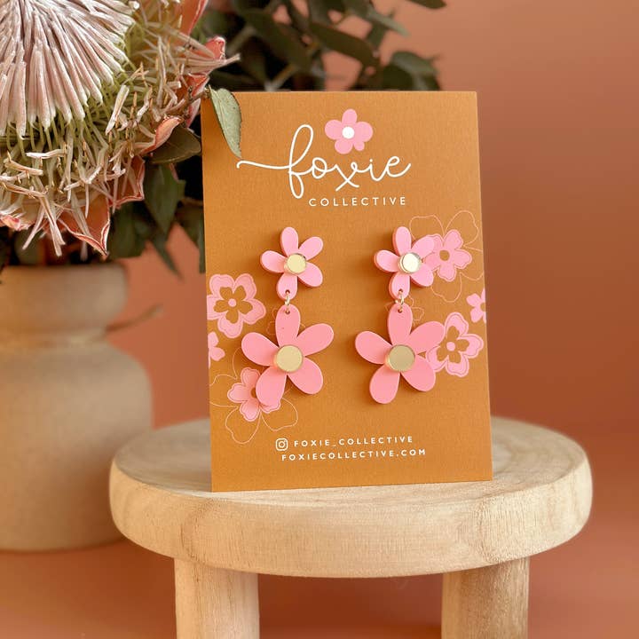 Foxie Collective - Wholesale Dangle Earrings - Double Daisy Dangles | Candy Pink + Gold | WHOLESALE