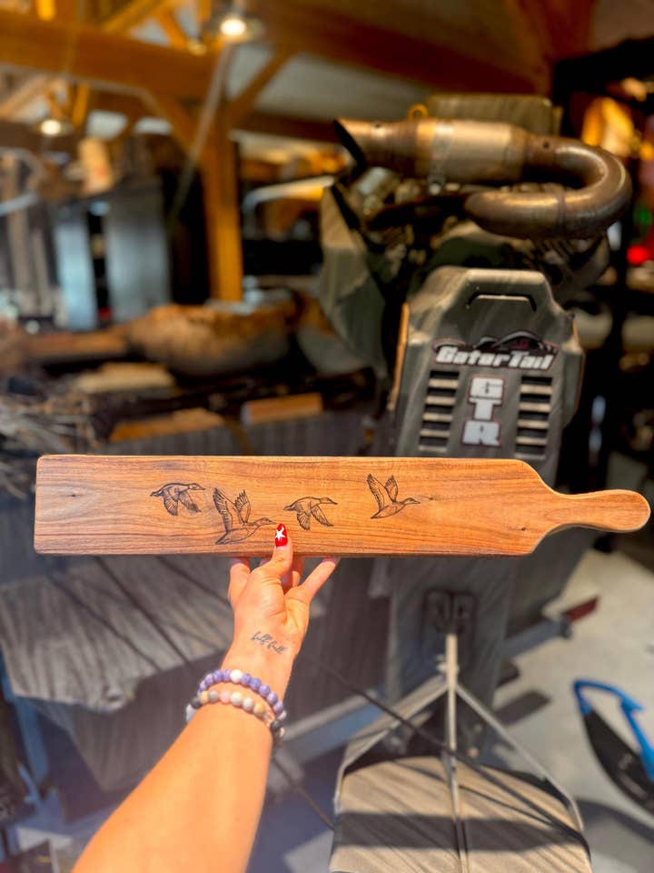 Planche de charcuterie de canard pour la vente par 309 Artistry