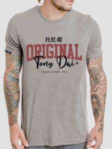 T-shirt Wisconsin pour la vente par Tony Dai