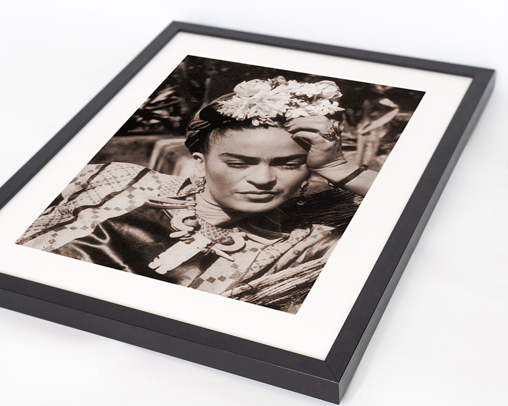Schwarz Frida Kahlo Bild – Wandkunst mit Rahmen für den Großhandel auf Faire6