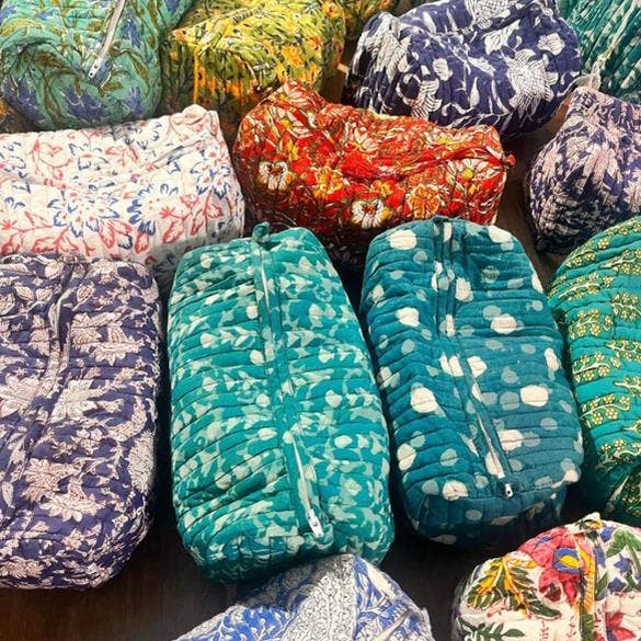 Homesoul - Wholesale Pouch – Women’s - Upcycled Quilted Pouch for Gifts, Cosmetics, Stationary1