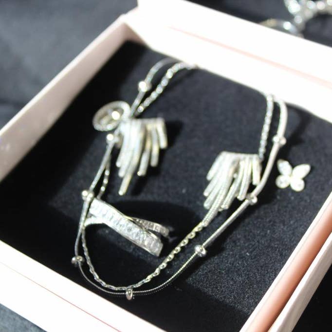 GIF SET - RAIN for wholesale by ROCKY ROSA