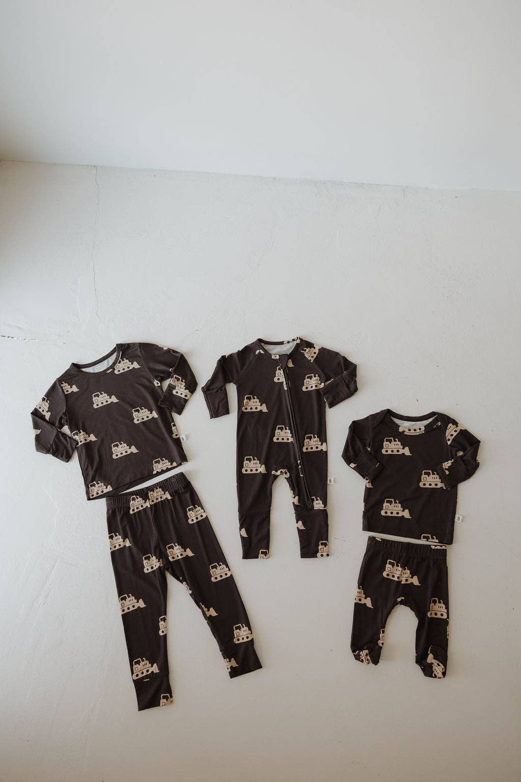 Forever French Baby - Wholesale Sleepsuit - Baby - Bamboo Zip Pajamas | Bulldozer3