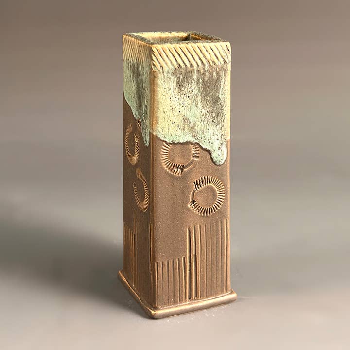 SSB - Vase court carré pour la vente par Macone Clay / Spooner Creek