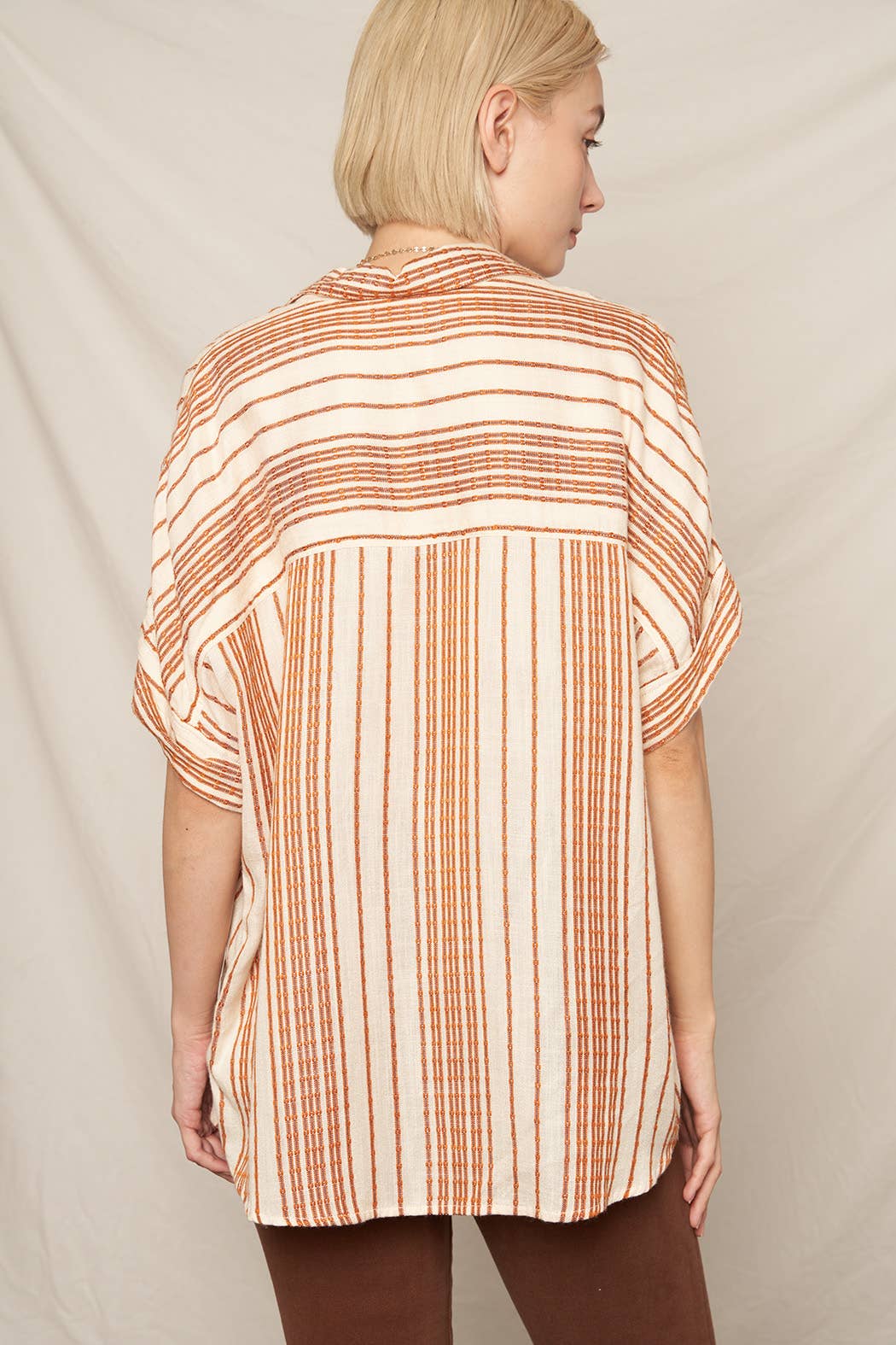 En Crème - Vente Chemise à col boutonné – femme - Haut boutonné rayé à manches courtes13