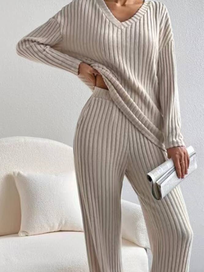 UNISHE - Wholesale Lounge Set - Women's - Plain V Neck Rib Long Sleeves Top With Pants 2pcs Set ZK5601