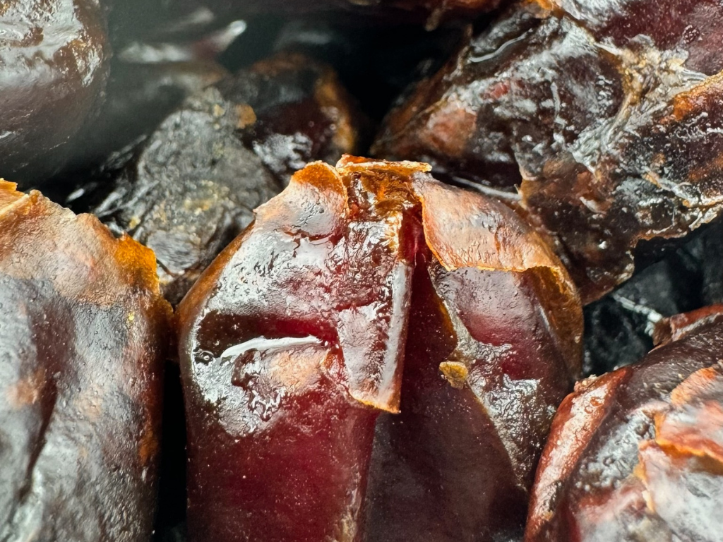 Martin's Country Store LLC - Wholesale Dried/Dehydrated Fruit - PAKISTANI PITTED DATES 9.6oz1