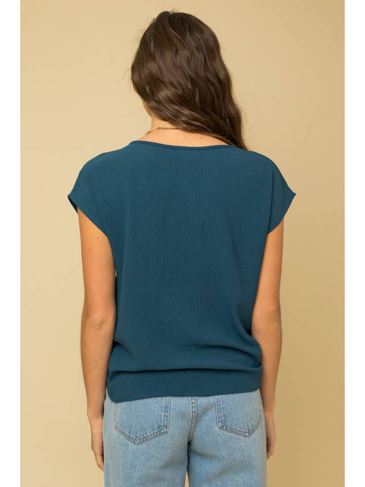 GILLI - Wholesale Blouse - Women's - SOLID WOVEN TEE WITH FRONT KNOT DETAIL25