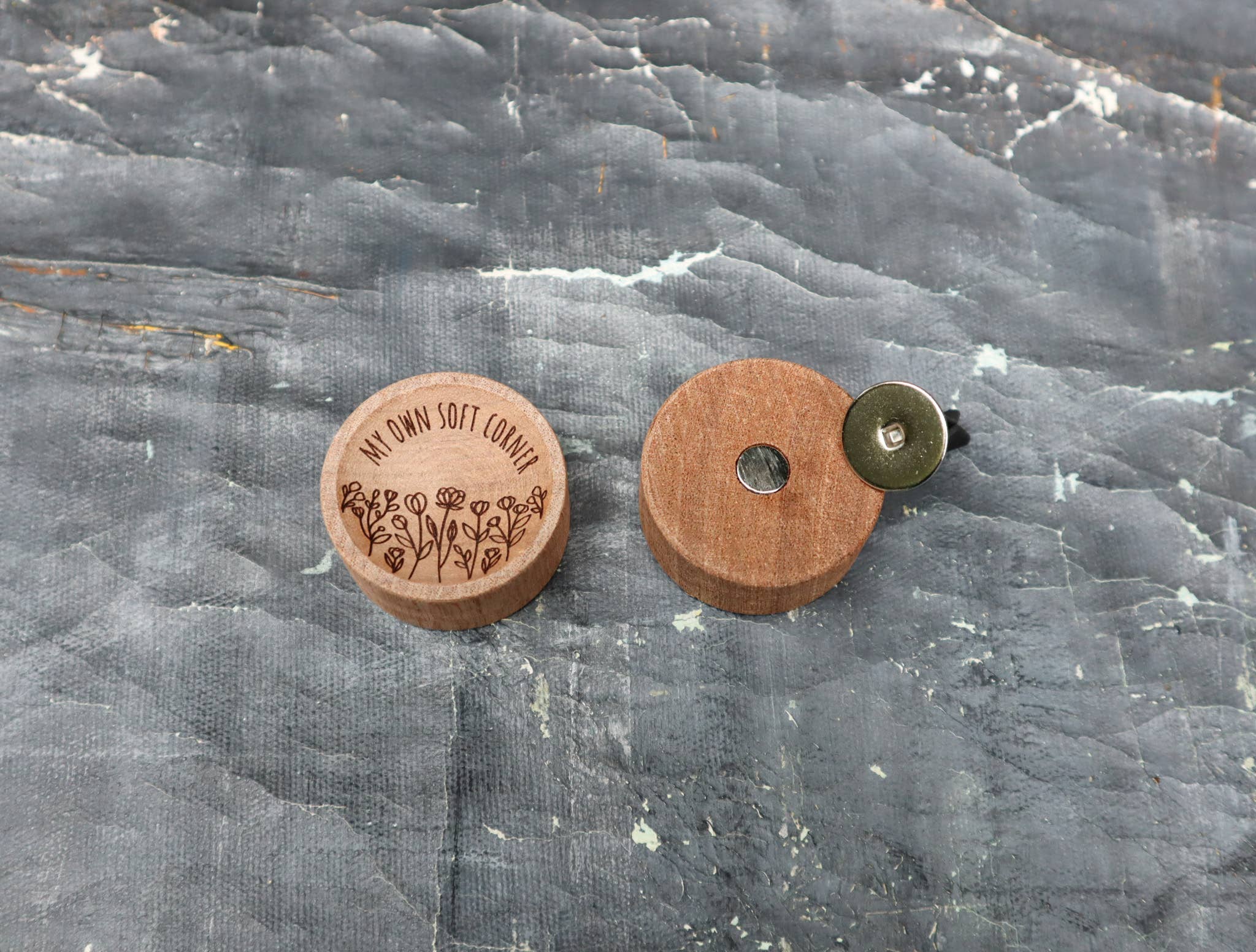 Plantish - Wholesale Car Freshener - Unisex - Soft Corner - Wooden Essential Oil Diffuser for Car4