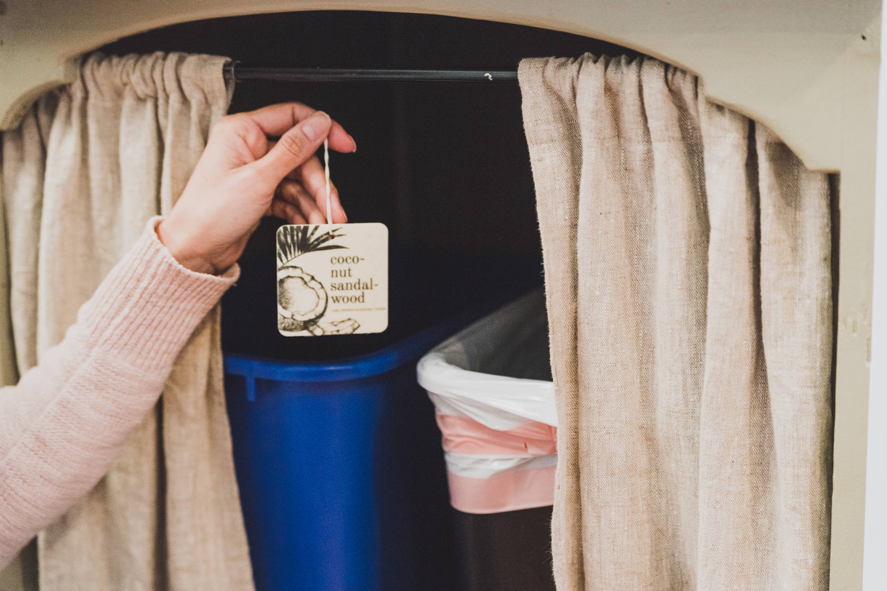 Broken Top Brands – wholesale Car Freshener - Women’s – Coconut Sandalwood Car Freshener3