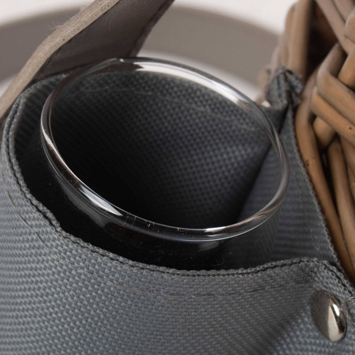 Red Hamper – wholesale Wine tote – Single Bottle 2 Champagne Glass Carrier7