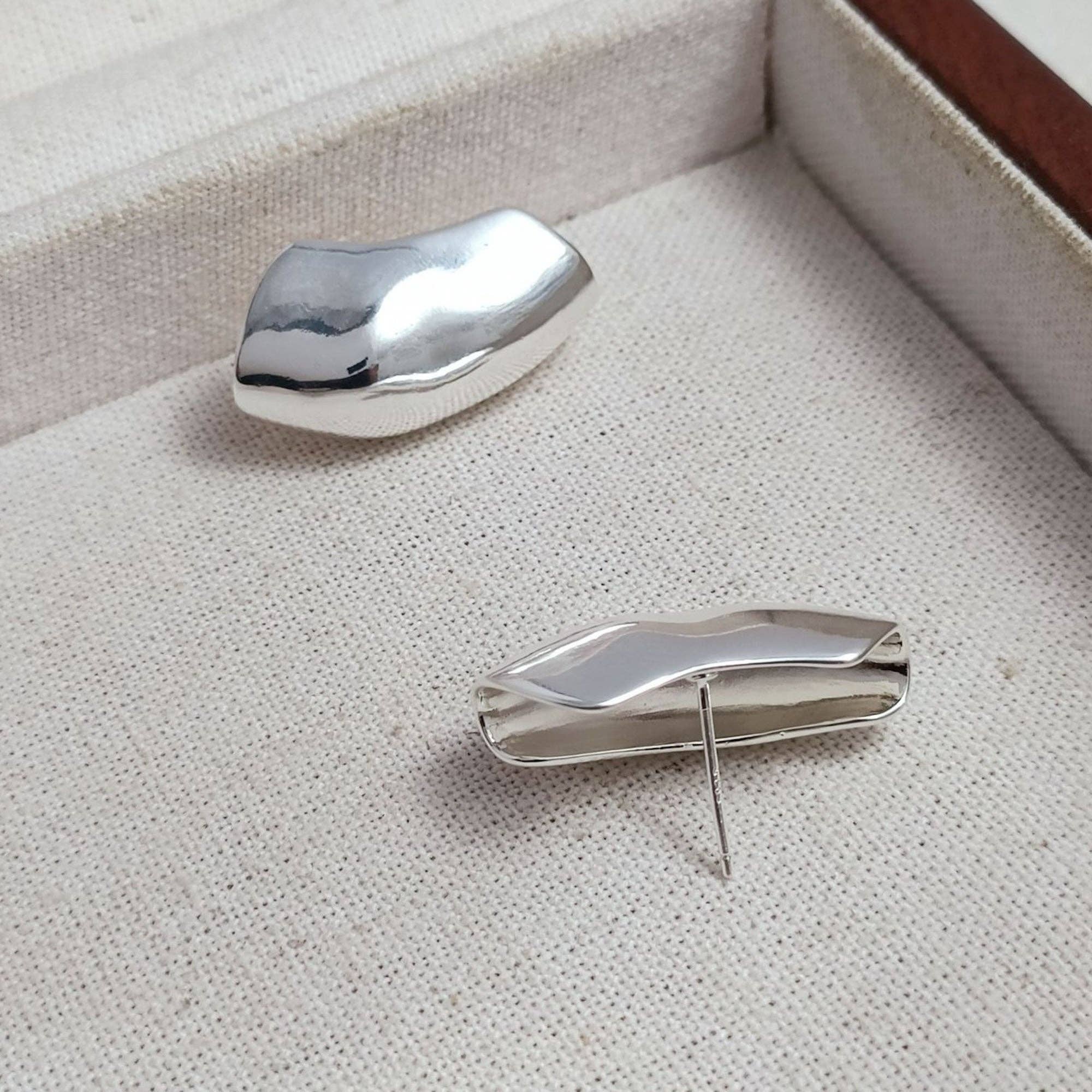 LanLivia – wholesale Cuff/wrap earrings – Unique Silver Armor Wrap Earrings4