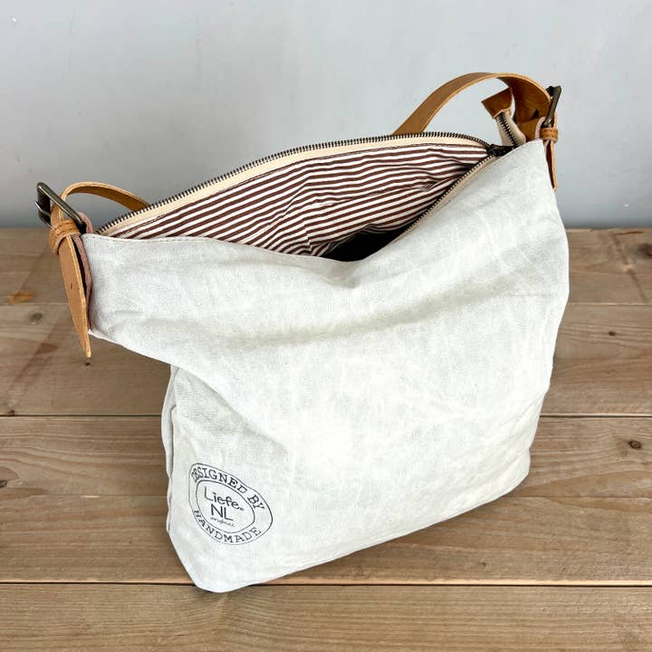 Liefe NL – Großhandel Schultertasche – Damen – BuckleBag Schultertasche aus recyceltem Canvas6