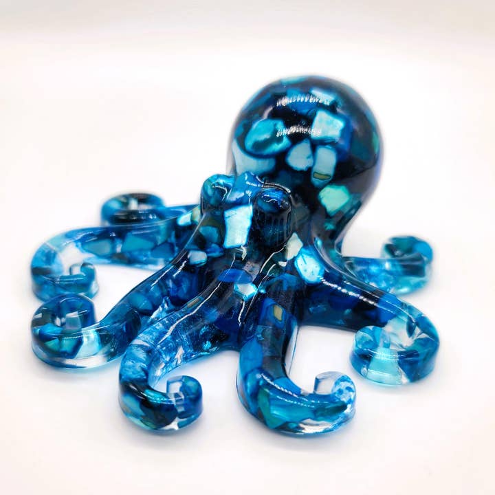 Slightly Askew Art - Wholesale Decorative Tabletop Object - Eco-Friendly Epoxy Resin Octopus with Crushed Sea Shells3