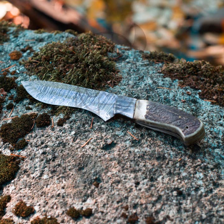 Couteau de chasse Damascus | OnlyViking pour la vente par OnlyViking