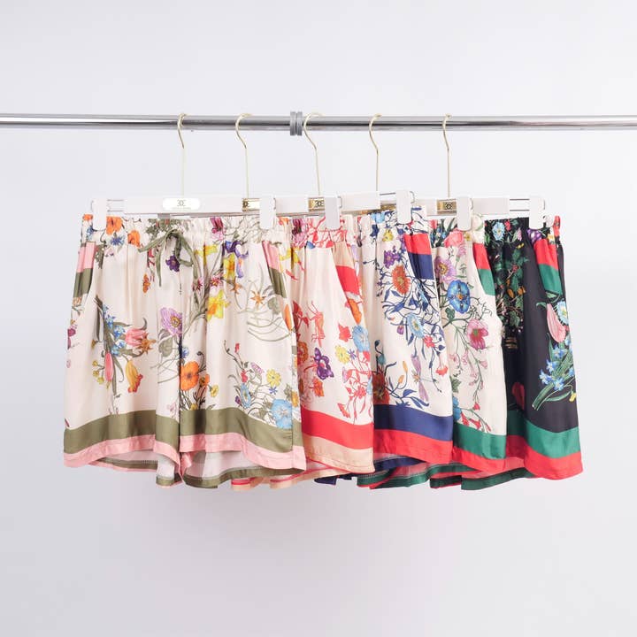 Cecile Wang – wholesale Shorts – Women’s – Floral printed fluid short silk-viscose KD8320VS-68