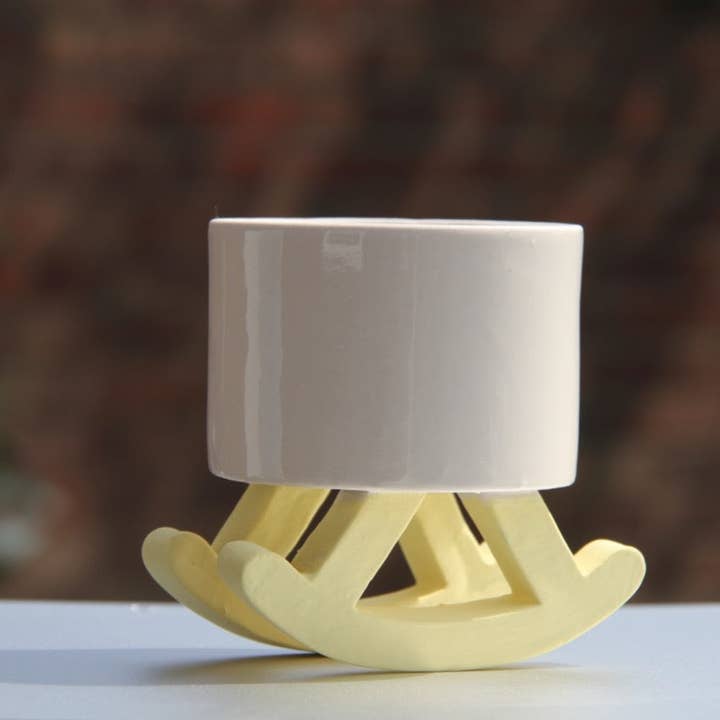 4 AM Product Design - Wholesale Drinking glass/cup - Chair Whisky Cup Rocky Chair Yellow1