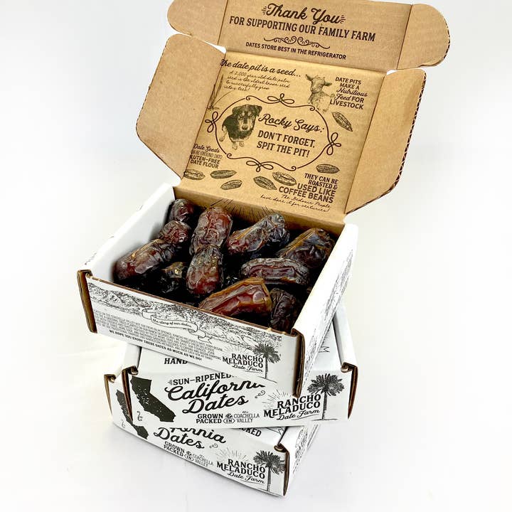 Rancho Meladuco Date Farm - Wholesale Dried/Dehydrated Fruit - 1 lb. ORGANIC Mixed Size Loose Pack Medjool Dates