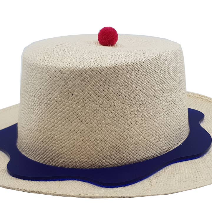 Chapéu Panamá 100% com anel azul de metacrilato e pompom por atacado de GO Clothed