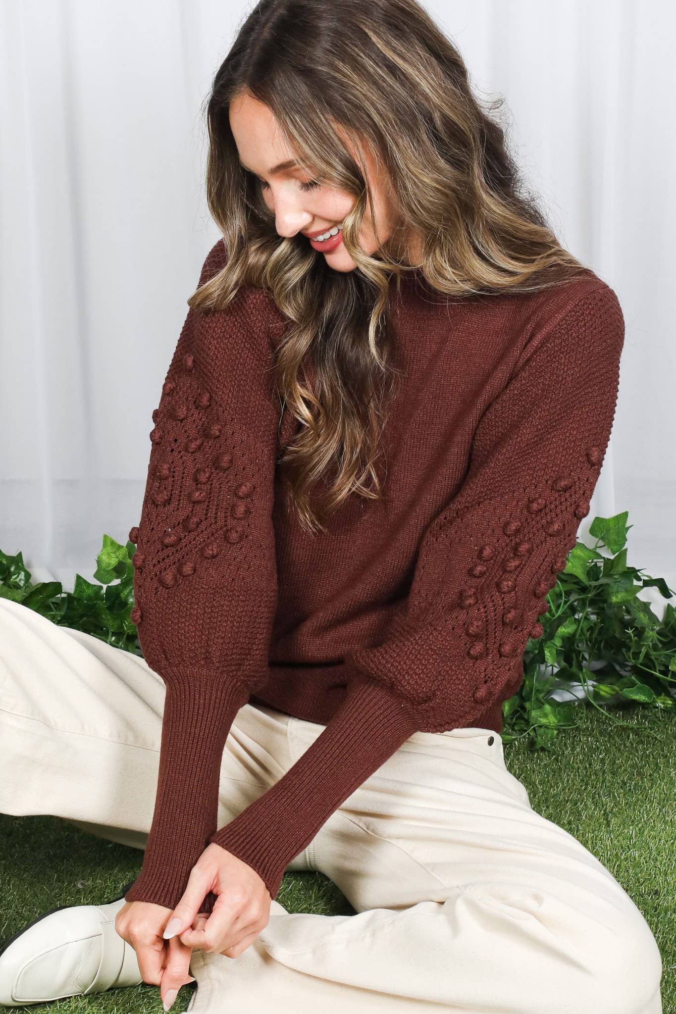Vine & Love - Wholesale Knit Sweater - Women's - Round Neck Pom Pom Balloon Long-Sleeve Knit Sweater VT7034435