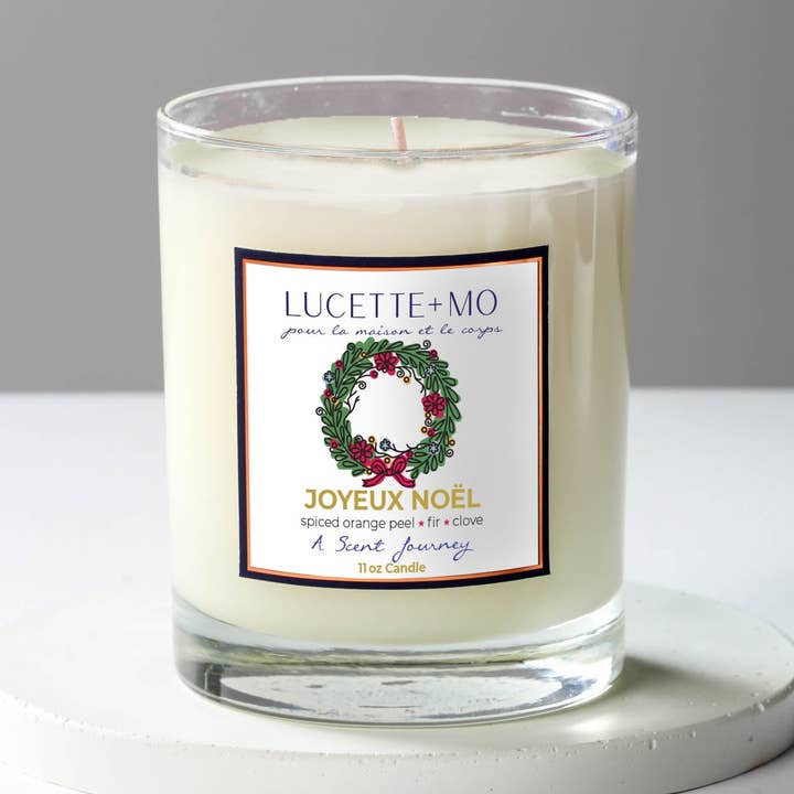 Joyeux Noël - 11oz Luxusduftkerze | Orangenschale & Tannennoten | Lucette+Mo für den Großhandel von Lucette+Mo