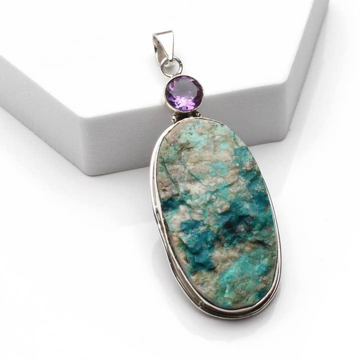 Raw chrysocolla pendant with faceted gemstone in silver for wholesale by UniArt