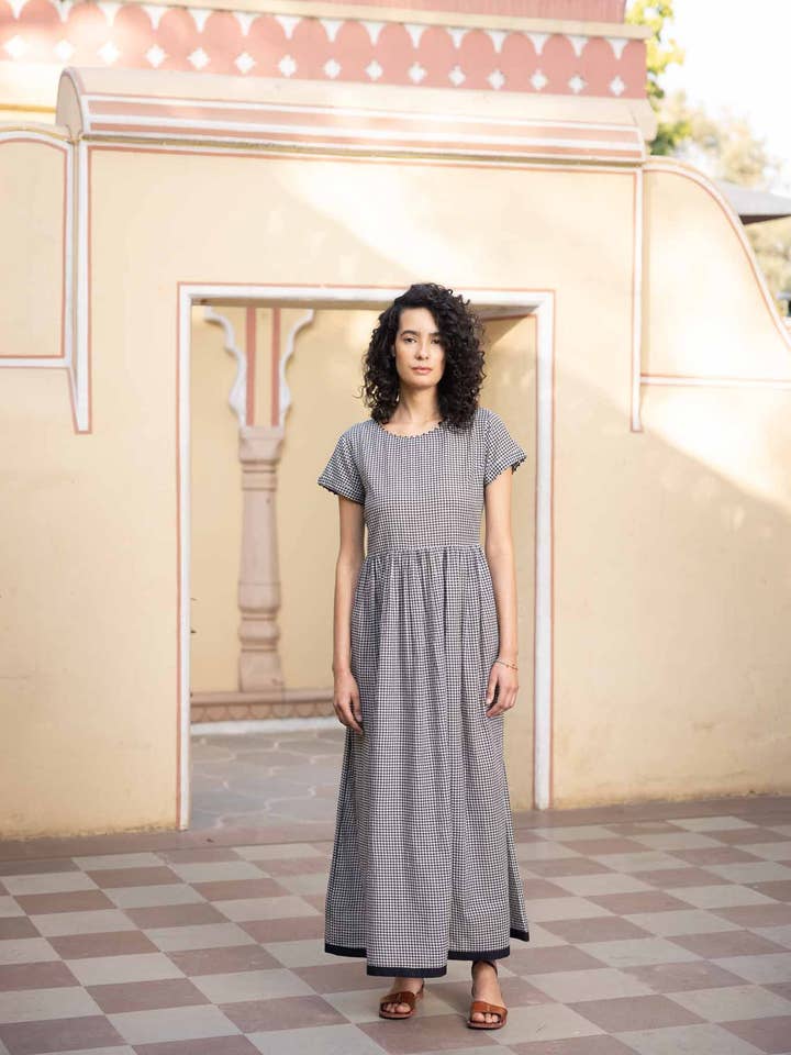 Summer Gingham maxi Cotton Dress – BNW - French knot details for wholesale by Thuli