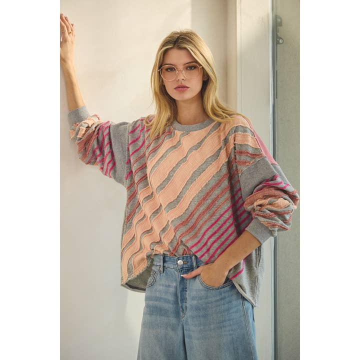 Oli&Hali - Wholesale Sweatshirt - Women's - WASHED STRIPES DETAIL RAW EDGE PULLOVER6