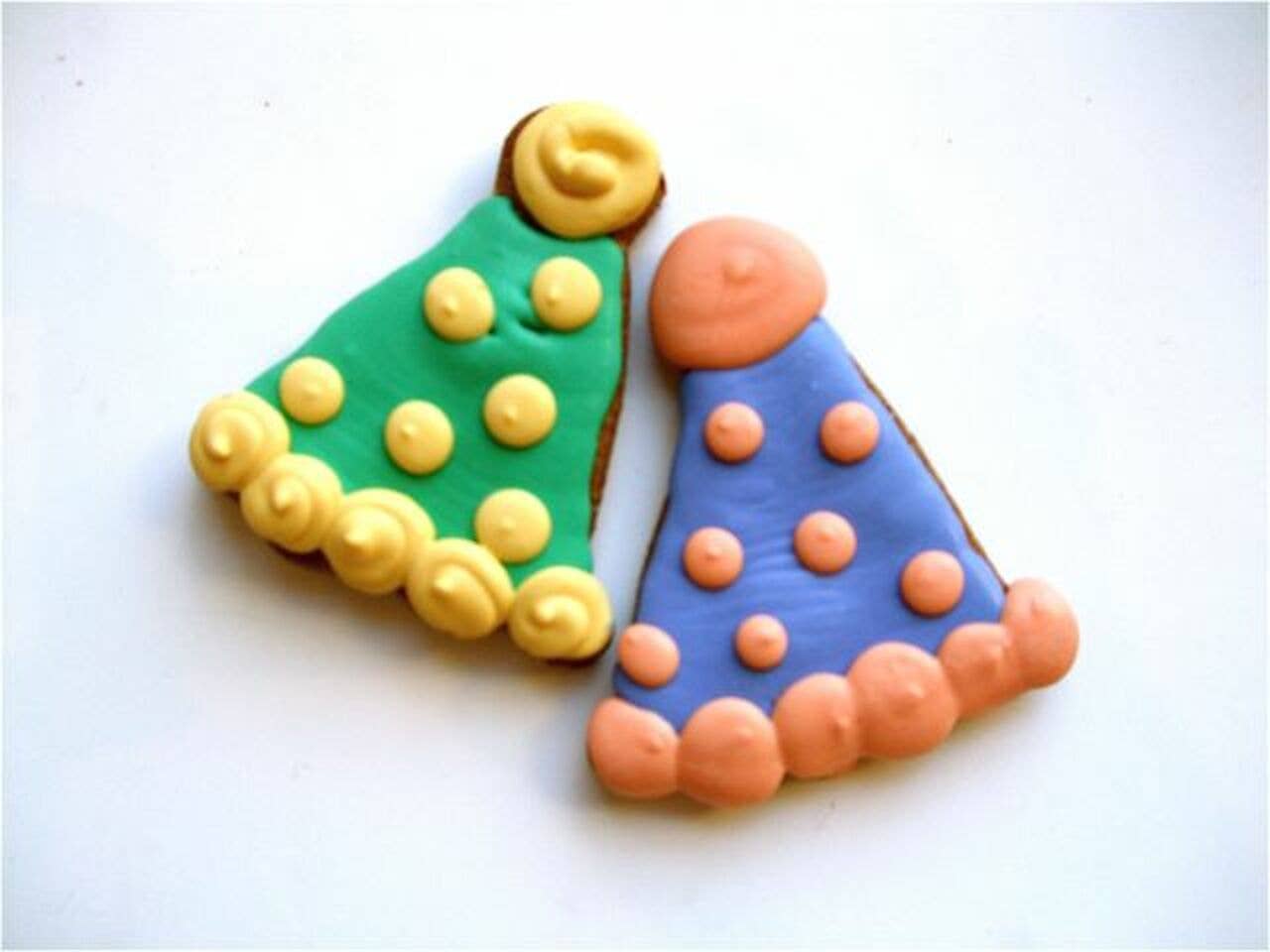 Taj Ma-Hound Bakery for Dogs - Wholesale Pet Treats - Dog - Party Hat Birthday Gift Boxes - Dog Treat1