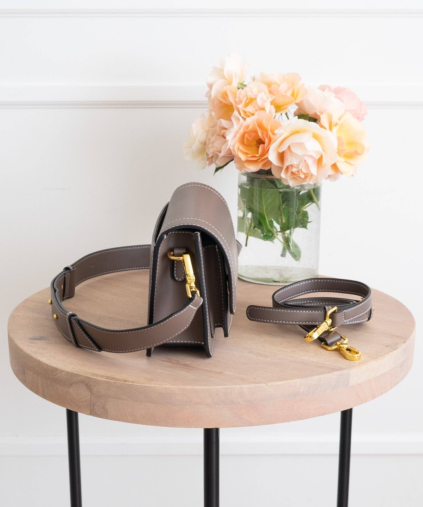 AALLYN – Großhandel Umhängetasche - Damen – Ingrid Umhängetasche - Leder41