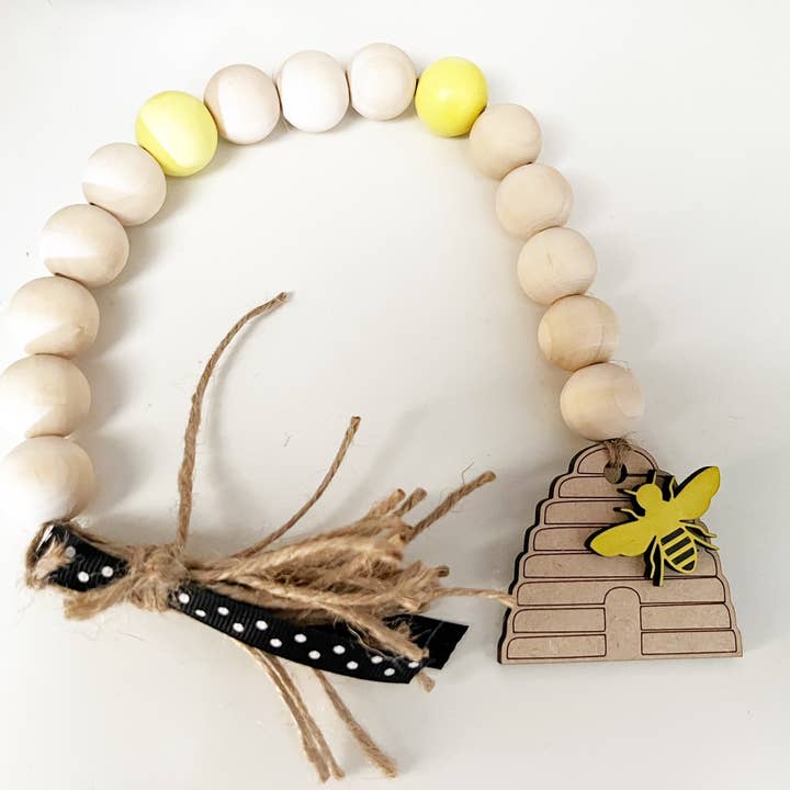 Guirlande de perles d'abeilles pour la vente par Thompsons Handmade Country LLC