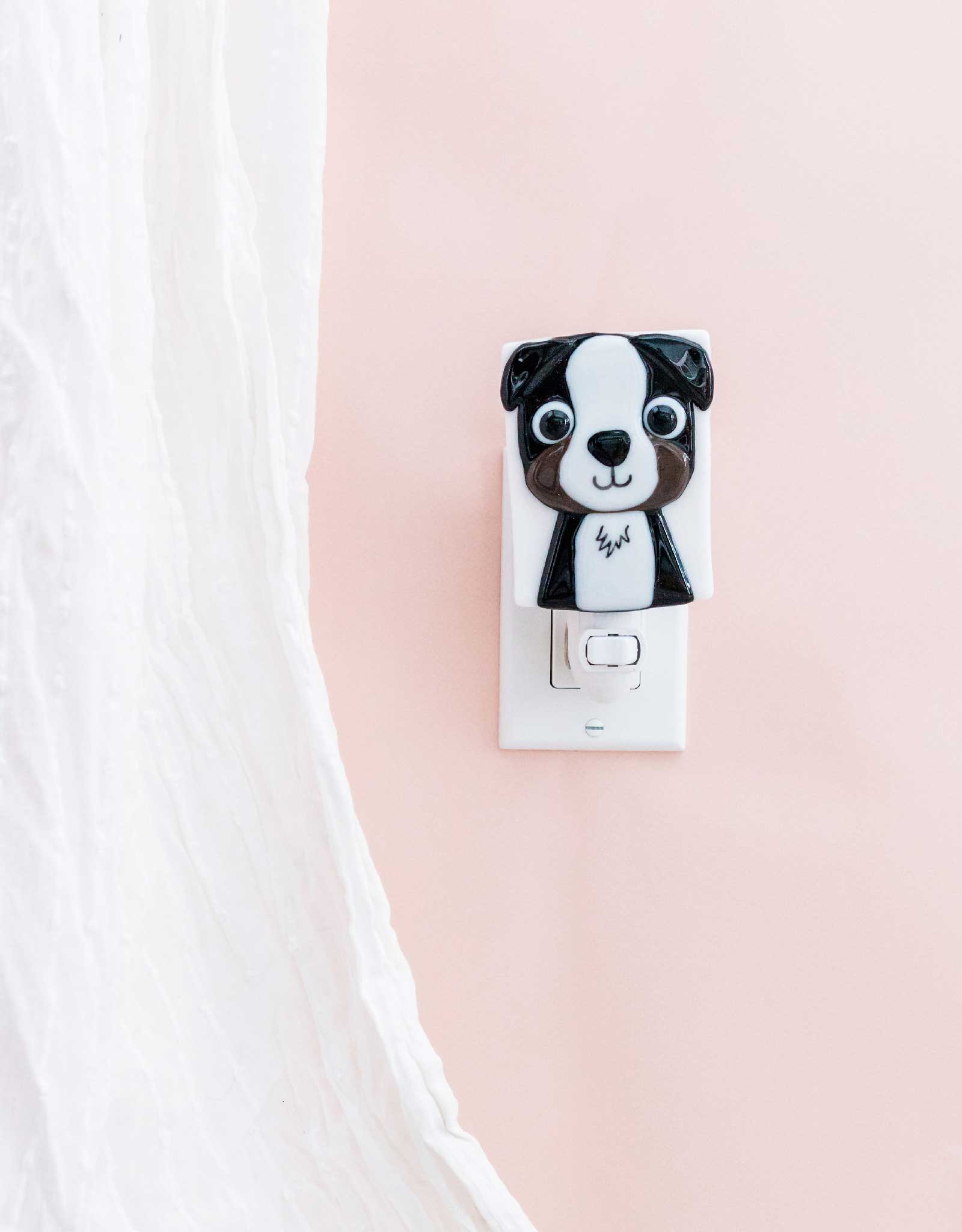 Shine on me Distribution - Vente Veilleuse - Enfant et bébé - Veilleuse - Dog - Bernard