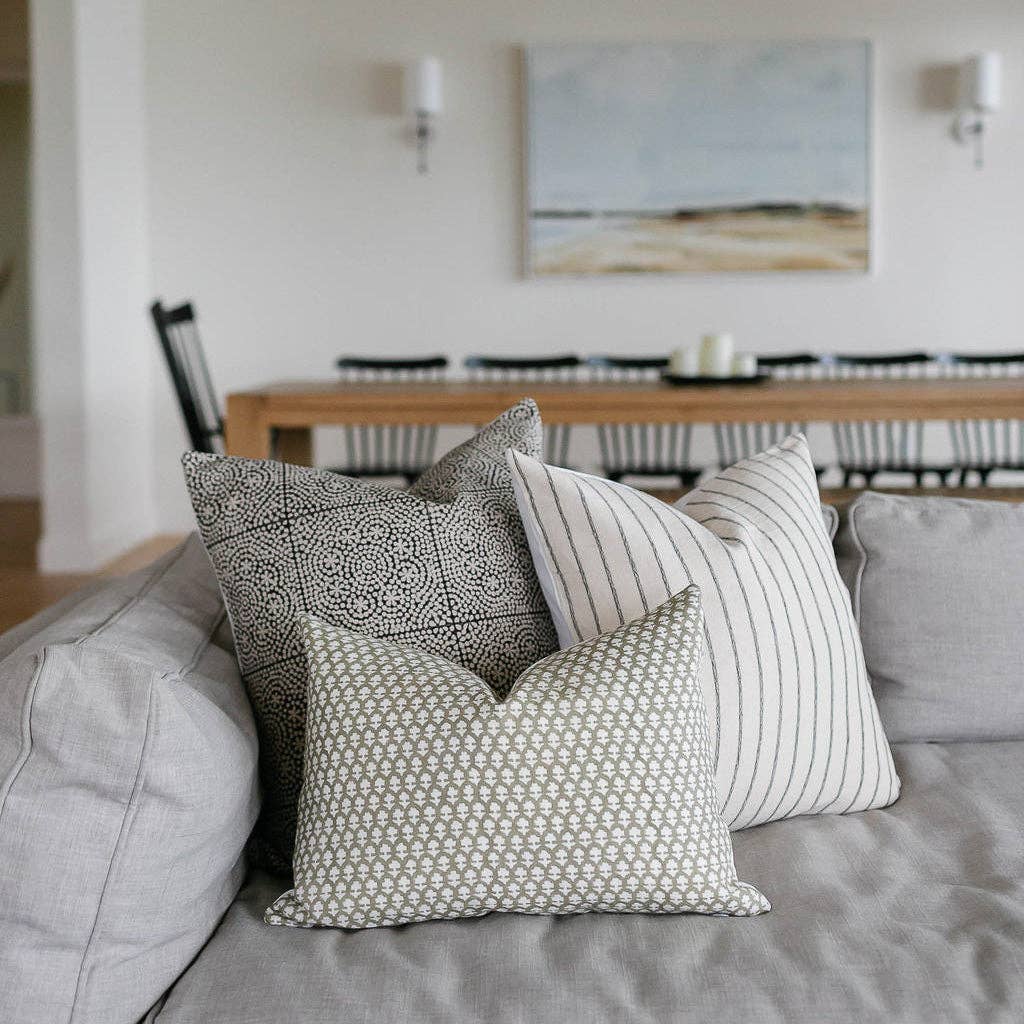 Linen & James - Wholesale Throw Pillow Cover - Elliott | Black Woven Handblock Pillow Cover3