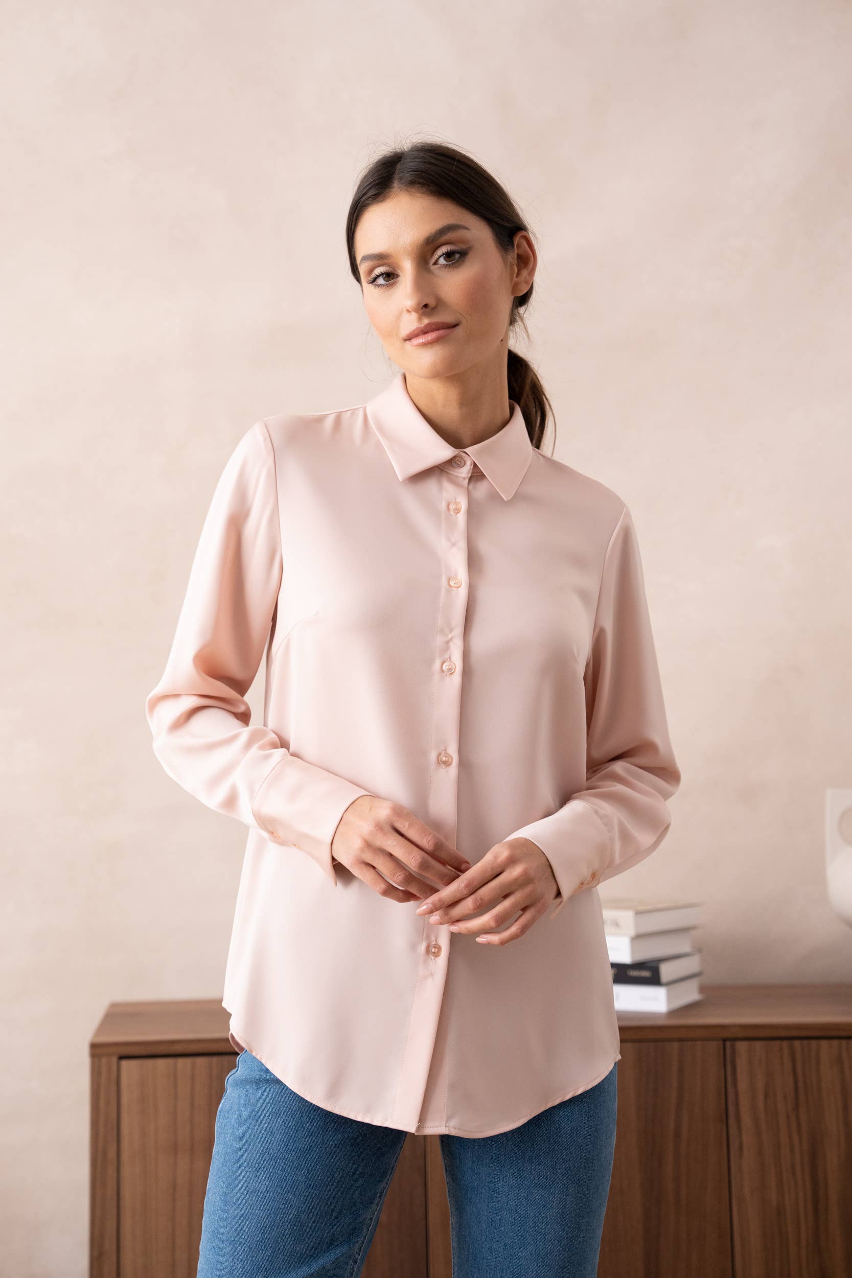 Attentif Paris - Wholesale Button Down Shirt - Women's - Satin shirt with classic notched collar56