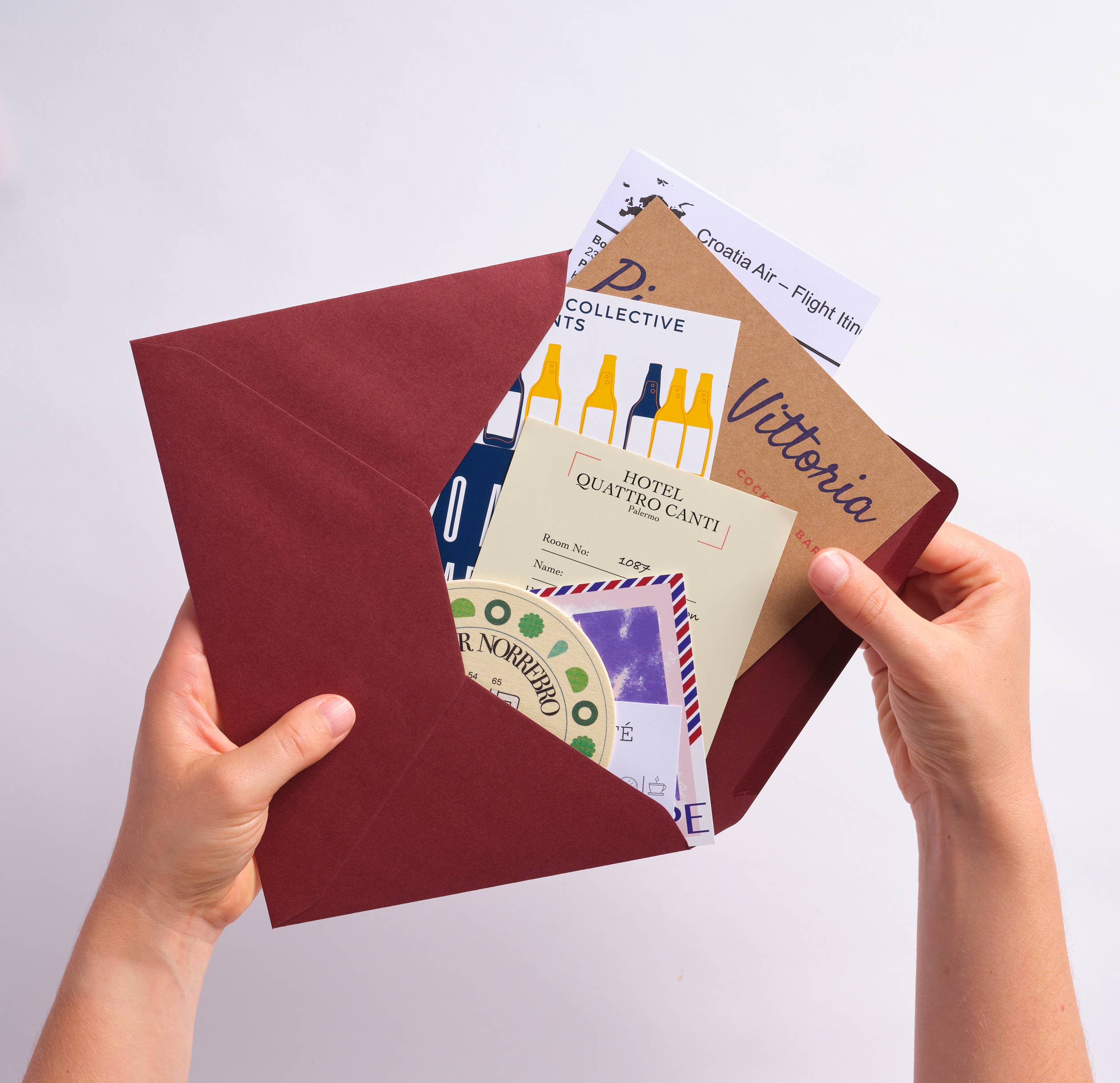 Puzzle Post Games – wholesale Board game – Personalisable | Puzzle Game | Board game |The Missed Flight5