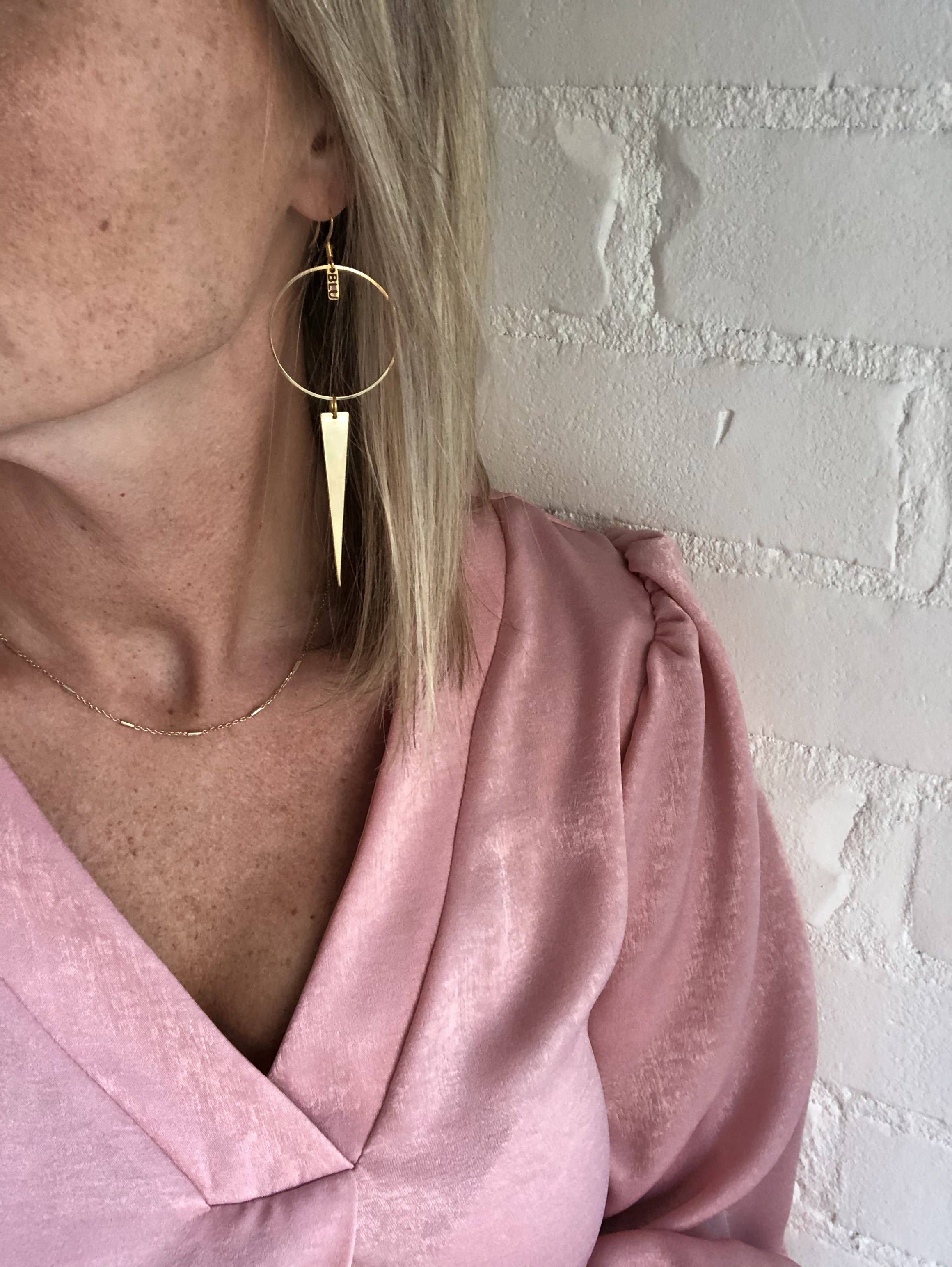 Blu Gertrude – Großhandel Ohrhänger – Spike Ohrstecker - Groß1