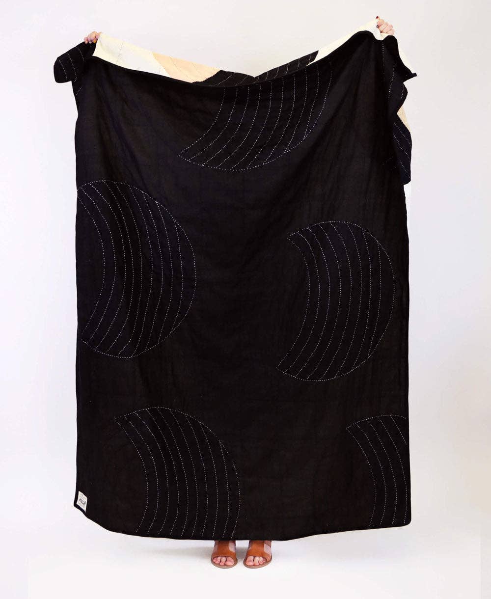 Anchal - Wholesale Throw Blanket - Crescent Lattice Quilt Throw - Charcoal3