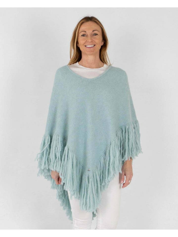 Merete Dèhn – wholesale Poncho – Women's – Sarah Poncho - Alpaca & Merino Wool2